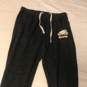 Roots pants women size s